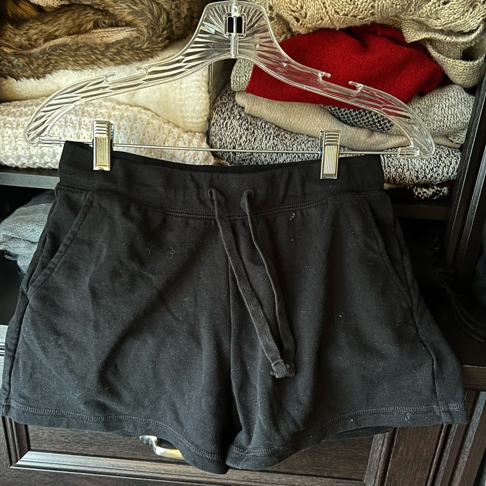 Old Navy Black Athletic Shorts for Active Comfort